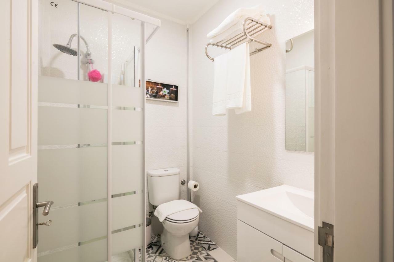 A Francos Lair Apartment